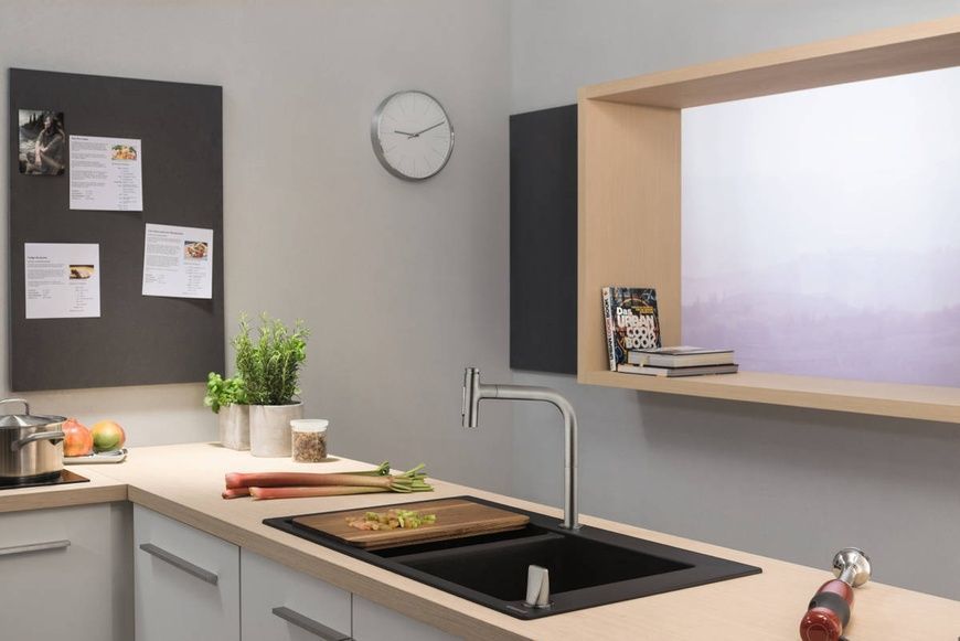 Змішувач для кухонної мийки з висувним душем Hansgrohe Metris 73818340, чорний матовий хром 70861 фото | La Dushe | Салон меблів і сантехнікаи Ля Душе | Портал для професіоналів | Дизайн інтер'єрів | Персональний сервіс| Професійна консульація | Дизайн проект | Імпорт з Єверопи