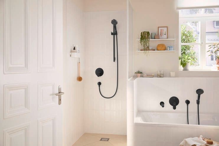 Смеситель для ванны Hansgrohe Rebris S 72466670, черный 88370 фото | La Dushe | Салон мебели и сантехники Ля Душе | Портал для профессионалов | Дизайн интерьеров | Персональный сервис | Профессиональная консульция |  Дизайн проект | Импорт из Еверопы