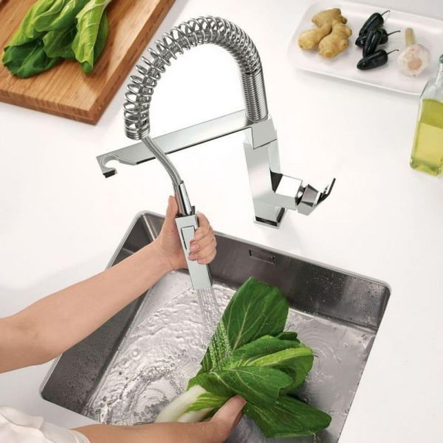 Смеситель для кухни с гибким изливом Grohe Eurocube 31395DC0 59810 фото | La Dushe | Салон мебели и сантехники Ля Душе | Портал для профессионалов | Дизайн интерьеров | Персональный сервис | Профессиональная консульция |  Дизайн проект | Импорт из Еверопы