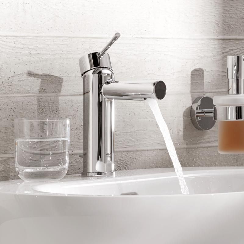 Смеситель для умывальника Grohe Essence New 32898001 50953 фото | La Dushe | Салон мебели и сантехники Ля Душе | Портал для профессионалов | Дизайн интерьеров | Персональный сервис | Профессиональная консульция |  Дизайн проект | Импорт из Еверопы