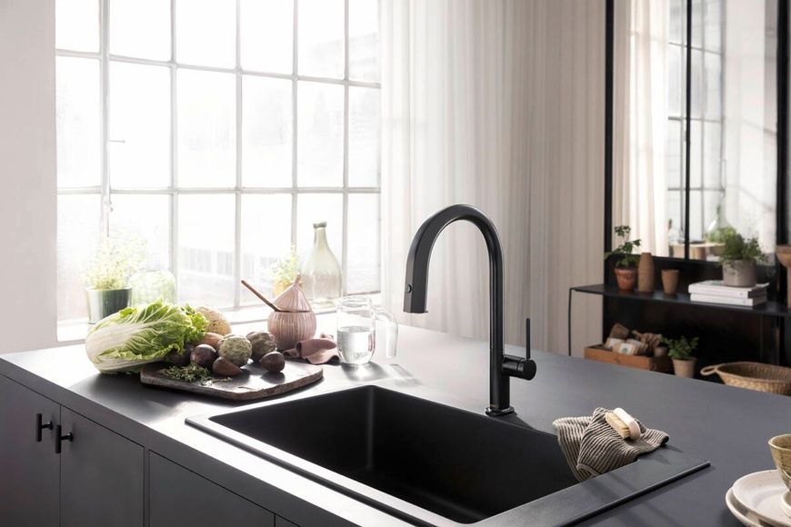 Смеситель для кухни с выдвижным изливом Hansgrohe Aqittura M91 76803000 88501 фото | La Dushe | Салон мебели и сантехники Ля Душе | Портал для профессионалов | Дизайн интерьеров | Персональный сервис | Профессиональная консульция |  Дизайн проект | Импорт из Еверопы