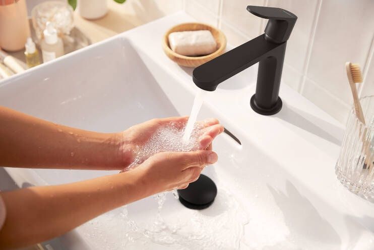 Смеситель для умывальника с донным клапаном Hansgrohe Rebris S 72588670, черный матовый 800004109 фото | La Dushe | Салон мебели и сантехники Ля Душе | Портал для профессионалов | Дизайн интерьеров | Персональный сервис | Профессиональная консульция |  Дизайн проект | Импорт из Еверопы